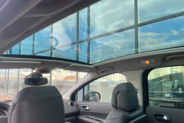 Peugeot 5008, Дизель, 1.6, Механическая, Передний привод, Универсал - 22