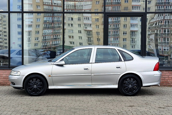 Opel Vectra, Дизель, 2.0, Механическая, Передний привод, Седан - 6