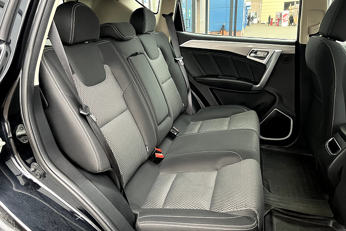 Geely Emgrand X7, Бензин, 2.0, Автомат, Передний привод, Внедорожник - 10