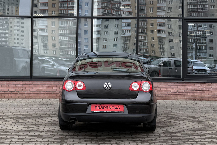 Volkswagen Passat, Бензин, 1.6, Механическая, Передний привод, Седан - 5