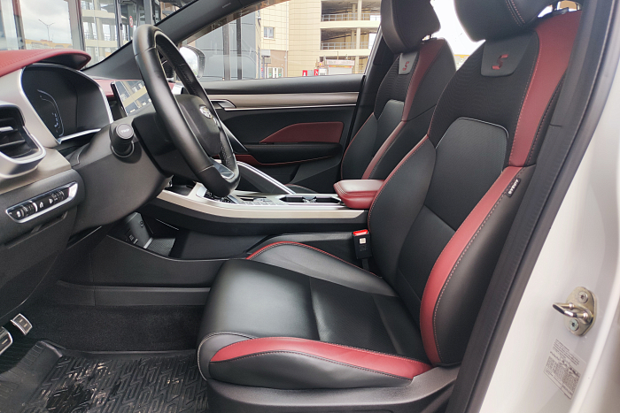 Geely Coolray, Бензин, 1.5, Робот, Передний привод, Внедорожник - 10