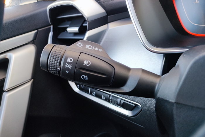 Geely Coolray, Бензин, 1.5, Робот, Передний привод, Внедорожник - 19