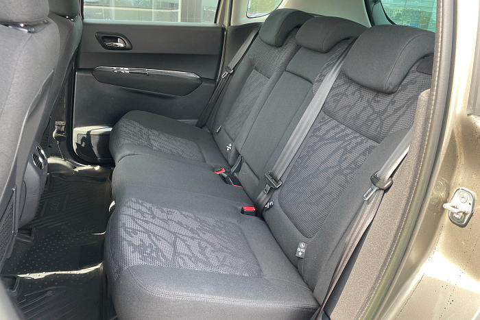 Peugeot 3008 , Бензин, 1.6, Механическая, Передний привод, Универсал - 13