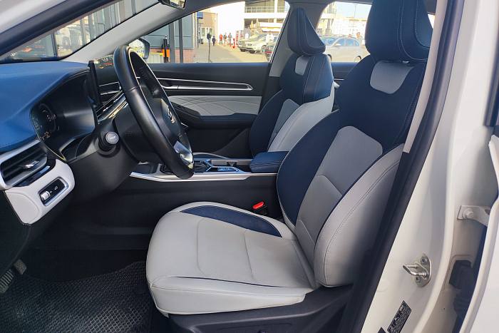 Geely Emgrand, Бензин, 1.5, Вариатор, Передний привод, Седан - 10