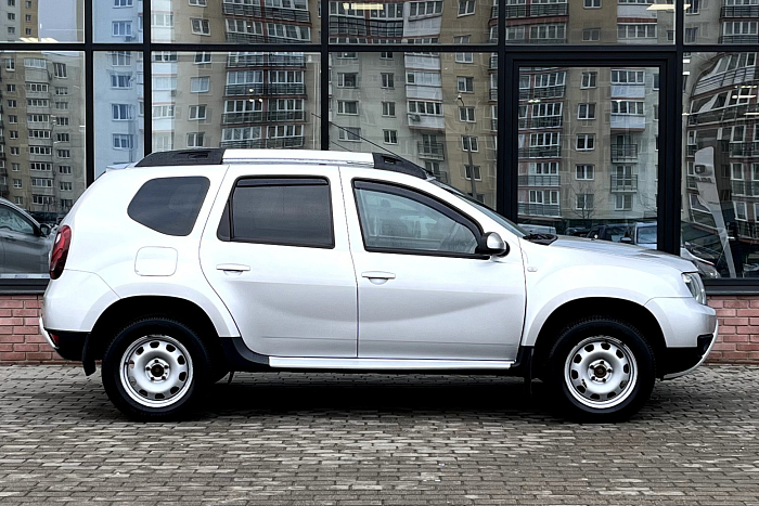Renault Duster, Бензин, 2.0, Автомат, Полный привод, Внедорожник - 2