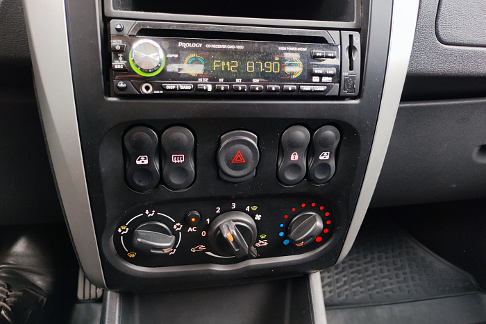 Nissan Almera, Бензин, 1.6, Механическая, Передний привод, Седан - 15