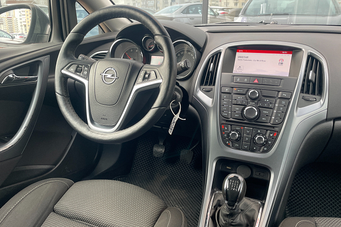 Opel Astra, Дизель, 1.6, Механическая, Передний привод, Универсал - 9