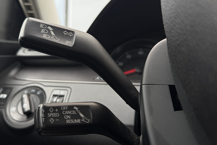 Volkswagen Passat, Бензин, 1.6, Механическая, Передний привод, Седан - 14