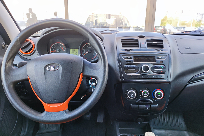 Lada Kalina, Бензин, 1.6, Механическая, Передний привод, Хэтчбек - 9