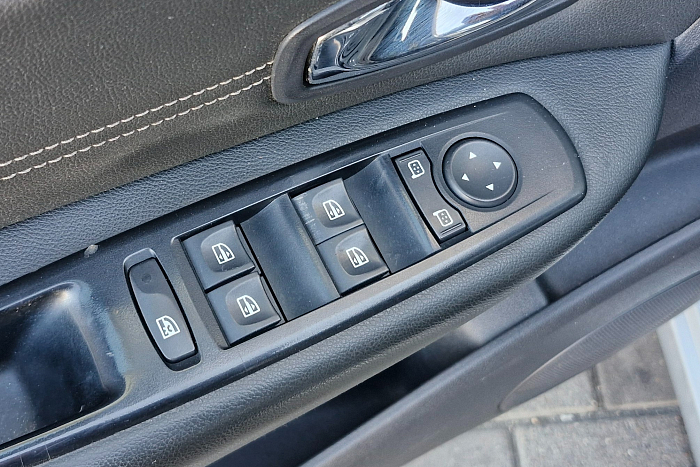 Renault Grand Scenic, Дизель, 1.5, Механическая, Передний привод, Минивэн - 14