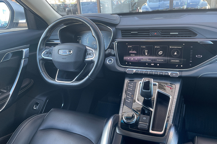 Geely Atlas Pro, Гибрид, 1.5, Робот, Полный привод, Внедорожник - 9