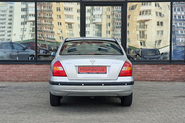 Hyundai Elantra, Дизель, 2.0, Механическая, Передний привод, Седан - 4