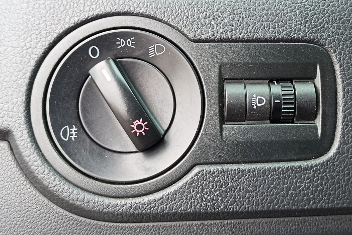 Volkswagen Polo, Бензин, 1.6, Механическая, Передний привод, Седан - 15