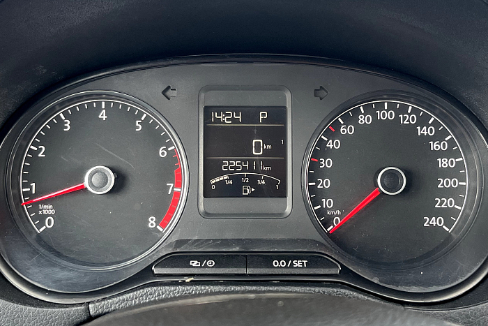 Volkswagen Polo Sedan, Бензин, 1.6, Автомат, Передний привод, Седан - 12