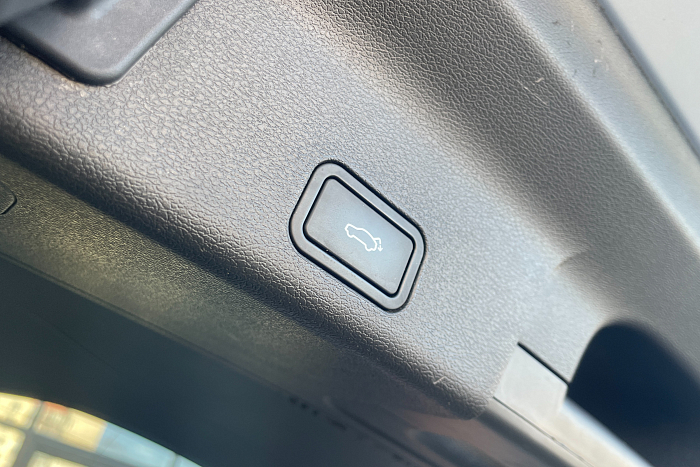 Geely Atlas Pro, Гибрид, 1.5, Робот, Полный привод, Внедорожник - 26