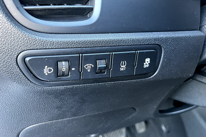 Kia Rio X-line, Бензин, 1.6, Автомат, Передний привод, Хэтчбек - 20