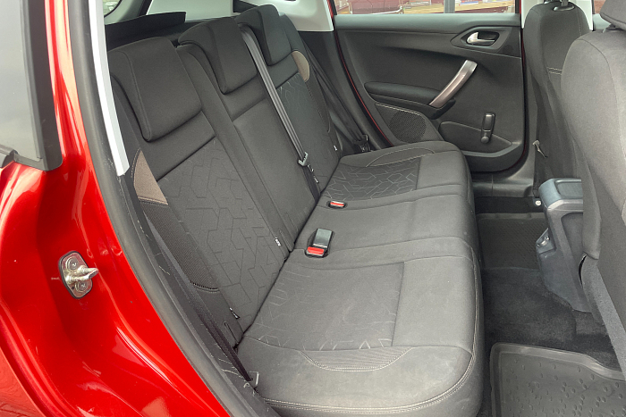 Peugeot 2008, Бензин, 1.6, Автомат, Передний привод, Универсал - 12