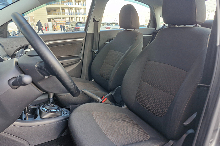 Lada Vesta, Бензин, 1.6, Робот, Передний привод, Седан - 10