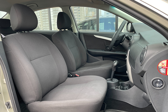 Nissan Almera, Бензин, 1.6, Автомат, Передний привод, Седан - 11