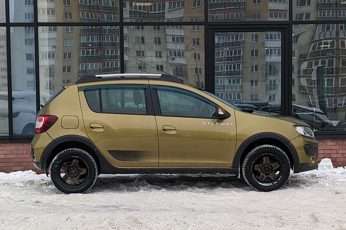 Renault Sandero Stepway, Бензин, 1.6, Механическая, Передний привод, Хэтчбек - 3