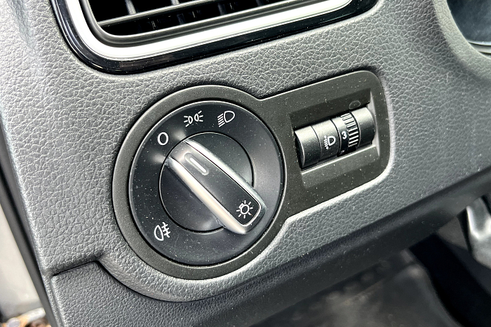 Volkswagen Polo Sedan, Бензин, 1.6, Автомат, Передний привод, Седан - 19