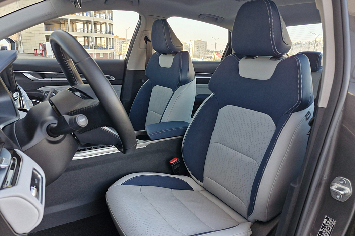 Geely Emgrand, Бензин, 1.5, Вариатор, Передний привод, Седан - 10