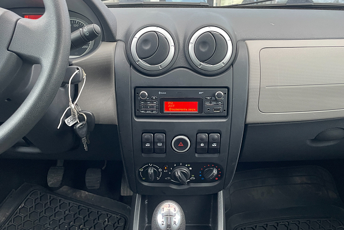 Lada Largus, Бензин, 1.6, Механическая, Передний привод, Универсал - 17