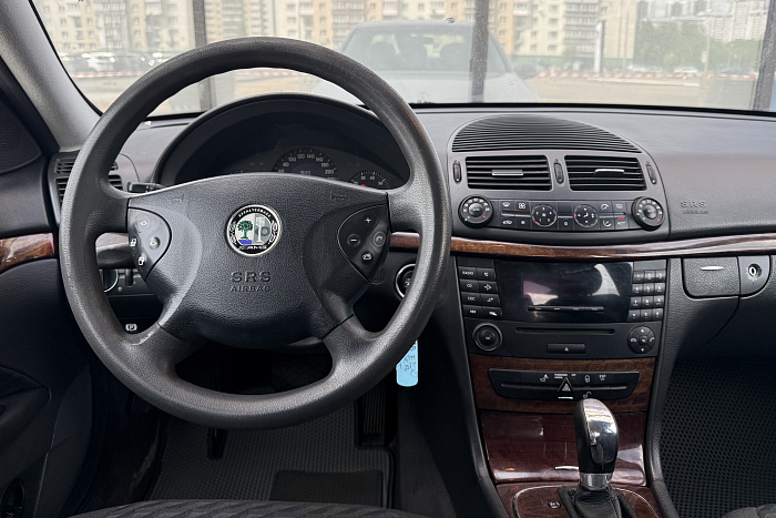 Mercedes-Benz W211, Бензин, 1.8, Автомат, Задний привод, Седан - 9