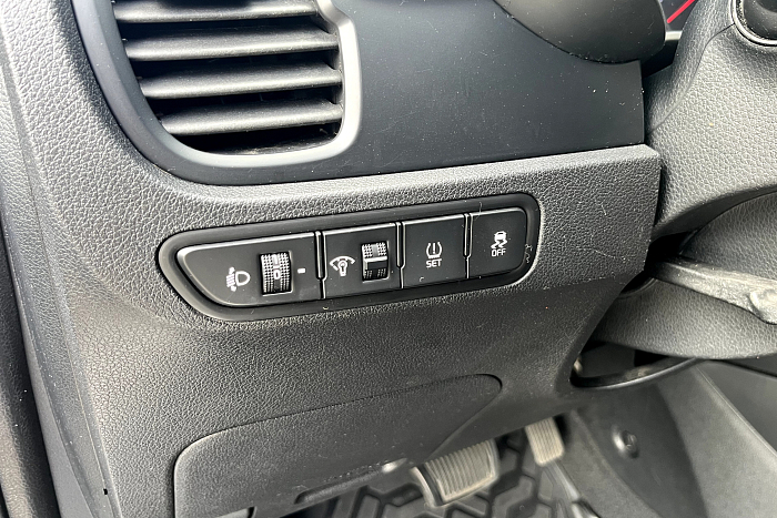 Kia Rio X-line, Бензин, 1.6, Автомат, Передний привод, Хэтчбек - 19