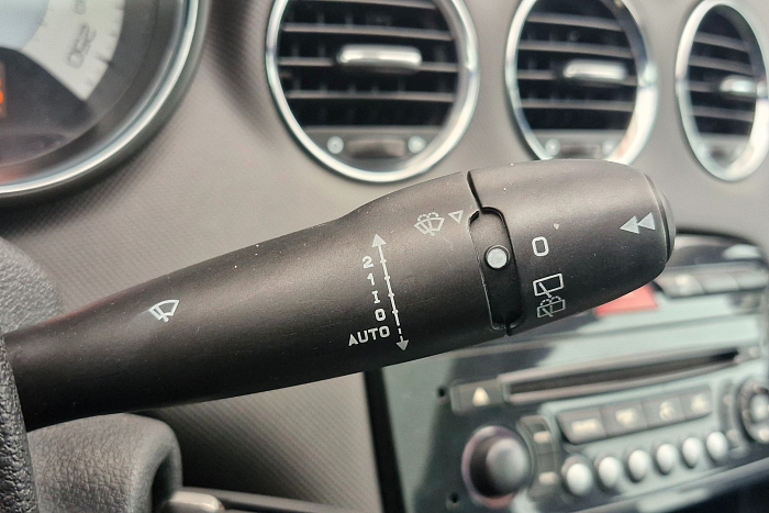 Peugeot 308, Бензин, 1.6, Автомат, Передний привод, Хэтчбек - 18