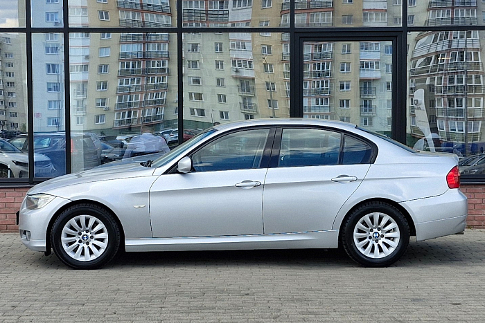 BMW 318 , Дизель, 2.0, Механическая, Задний привод, Седан - 6