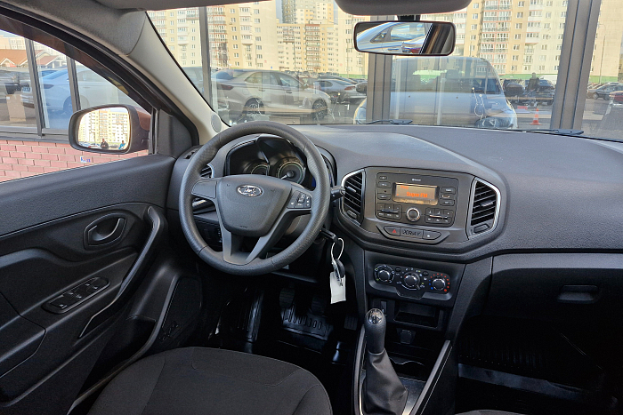  Lada XRAY, Бензин, 1.6, Механическая, Передний привод, Хэтчбек - 9