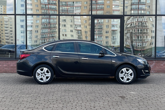 Opel Astra, Бензин, 1.6, Автомат, Передний привод, Седан - 4