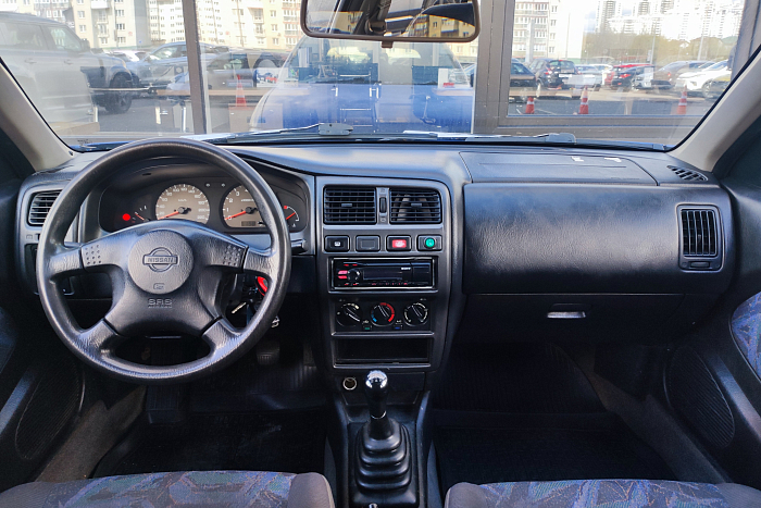 Nissan Almera, Бензин, 1.4, Механическая, Передний привод, Хэтчбек - 8