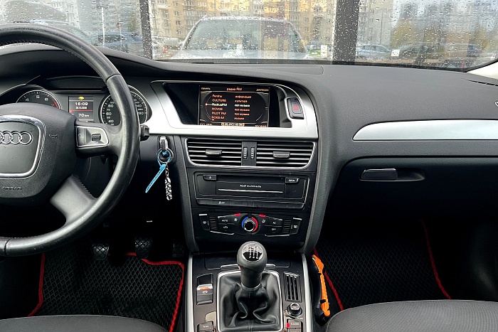 Audi A4 B8, Бензин, 1.8, Механическая, Передний привод, Универсал - 15