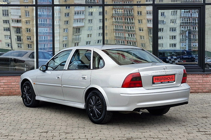 Opel Vectra, Дизель, 2.0, Механическая, Передний привод, Седан - 3