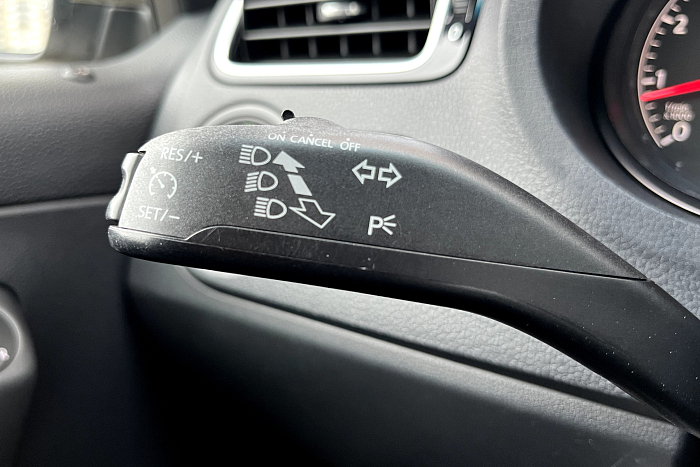 Volkswagen Polo Sedan, Бензин, 1.6, Автомат, Передний привод, Седан - 16