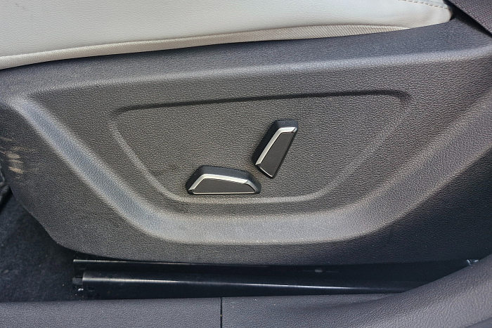 Geely Emgrand, Бензин, 1.5, Вариатор, Передний привод, Седан - 24