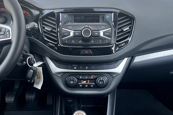 Lada Vesta Cross, Бензин, 1.6, Механическая, Передний привод, Универсал - 13