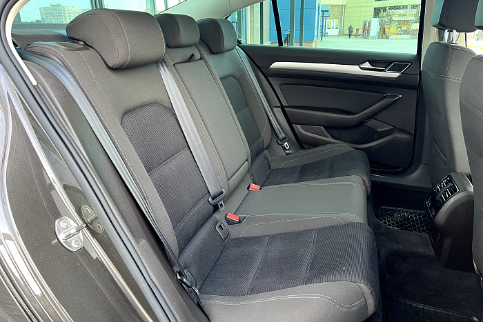 Volkswagen Passat B8, Бензин, 1.8, Робот, Передний привод, Седан - 10