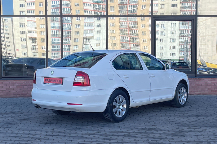 Skoda Octavia, Бензин, 1.8, Робот, Передний привод, Лифтбэк - 5