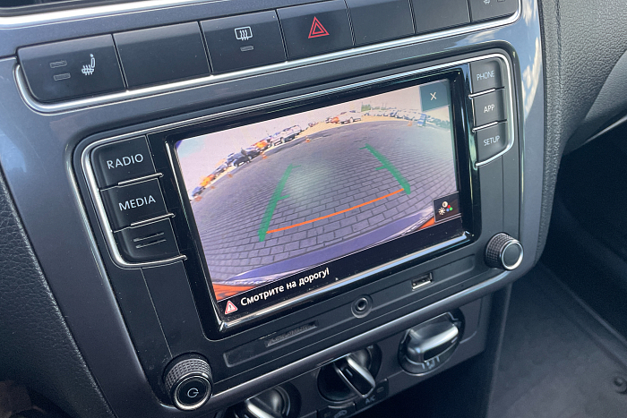 Volkswagen Polo, Бензин, 1.6, Автомат, Передний привод, Седан - 20