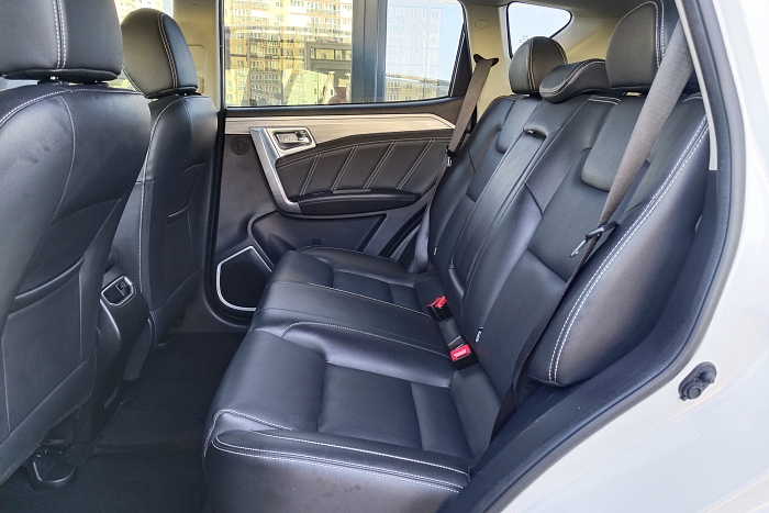 Geely Emgrand X7, Бензин, 2.0, Автомат, Передний привод, Внедорожник - 11