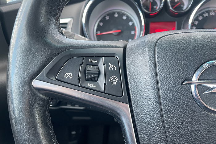 Opel Astra, Бензин, 1.6, Автомат, Передний привод, Седан - 17