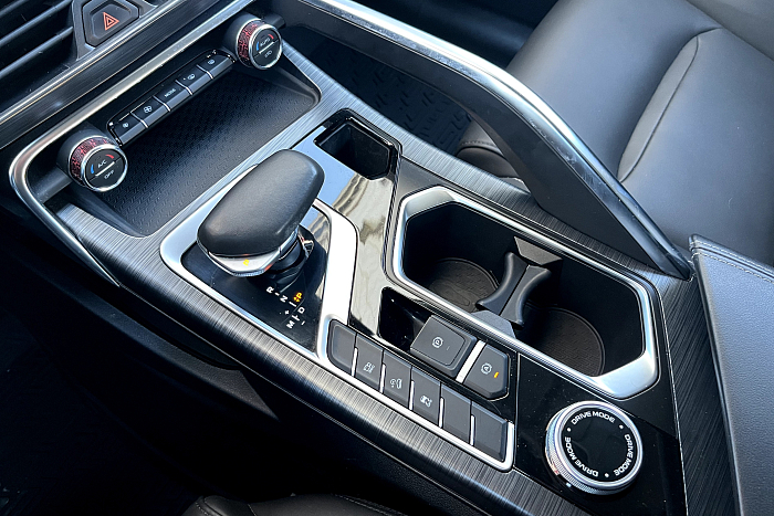 Geely Tugella, Бензин, 2.0, Автомат, Полный привод, Внедорожник - 15