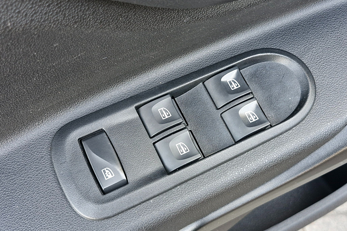  Lada XRAY, Бензин, 1.6, Механическая, Передний привод, Хэтчбек - 14