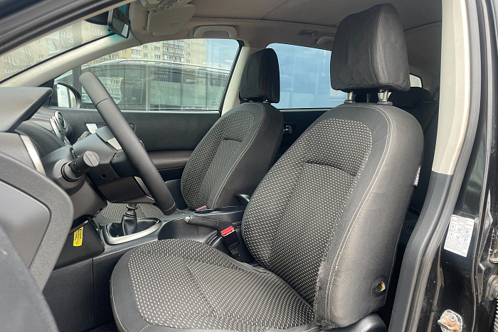 Nissan  Qashqai +2, Дизель, 2.0, Механическая, Передний привод, Внедорожник - 10