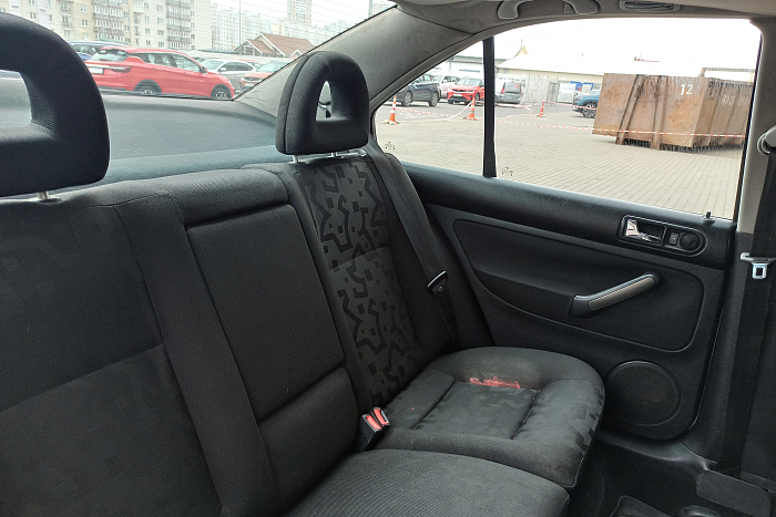 Volkswagen Bora, Бензин, 1.6, Механическая, Передний привод, Седан - 13