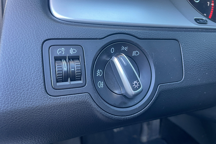 Volkswagen Passat, Бензин, 1.8, Механическая, Передний привод, Седан - 18