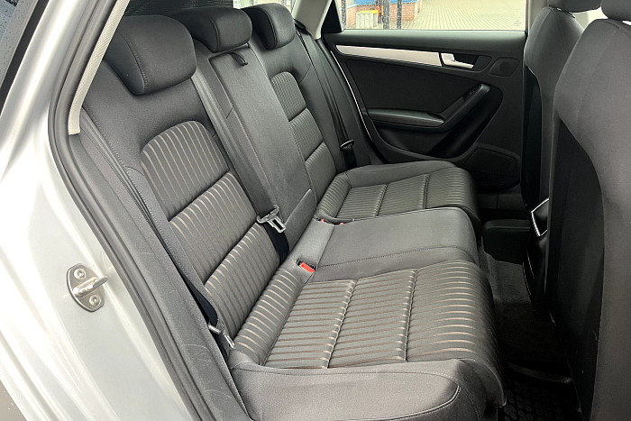 Audi A4, Бензин, 1.8, Вариатор, Передний привод, Универсал - 10